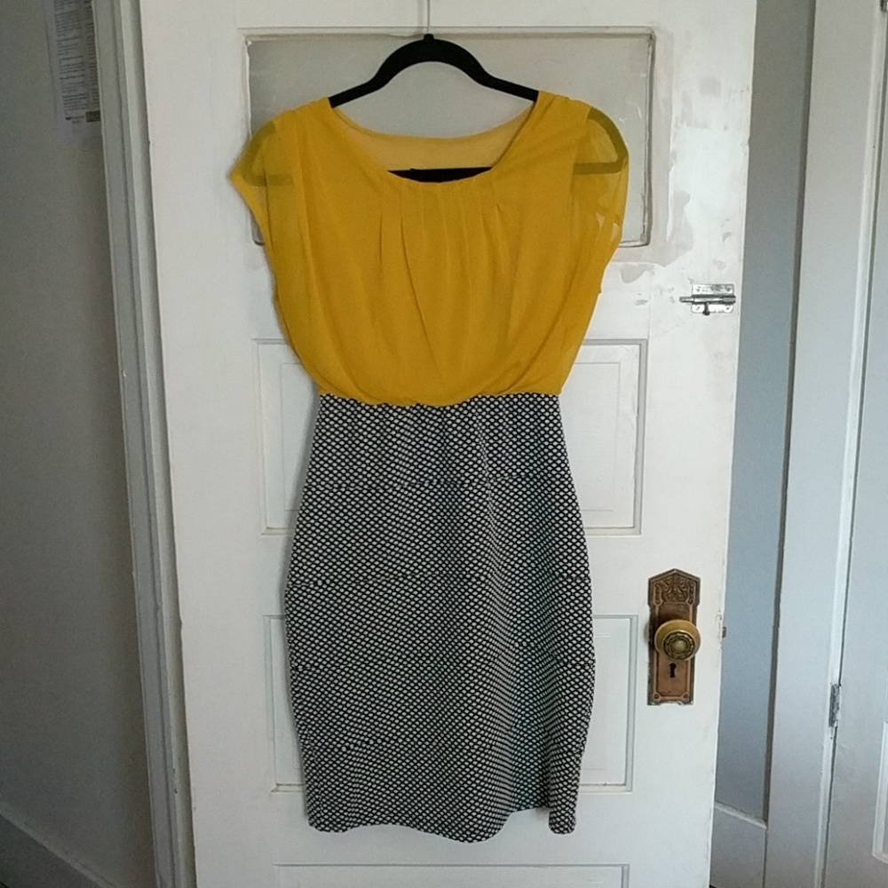 Adorable Retro Style Dress